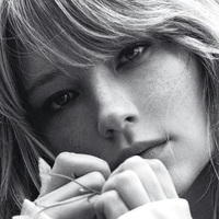 Haley Bennett Nude