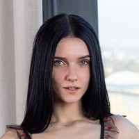 Posy Nude